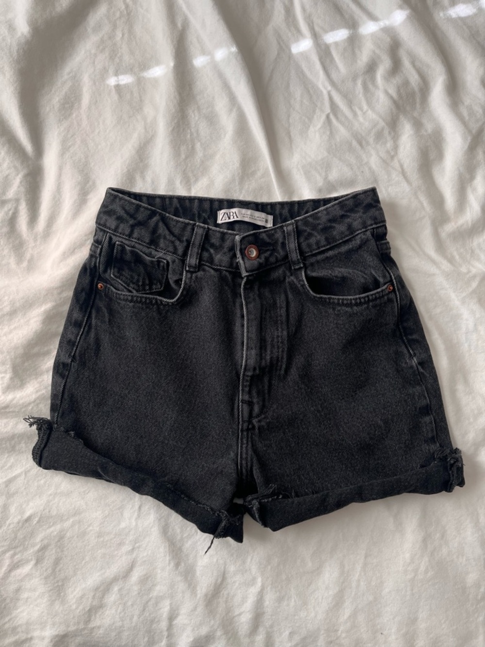 Cute Zara washed black high rise waist denim cut off shorts 2